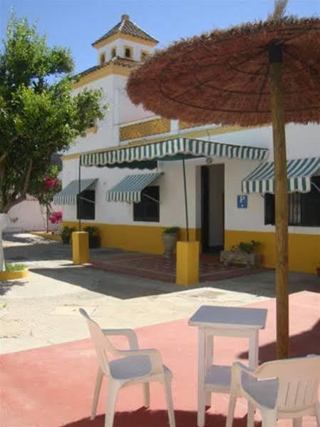 Hostal Villa Mercedes Chipiona Exterior foto